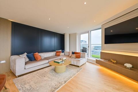 3 bedroom flat for sale, Ability Place, Canary Wharf, London, E14