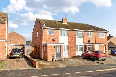 Ongar Place, Addlestone, KT15