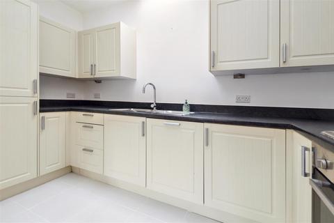 undefined, Weavers Close, Eastbourne