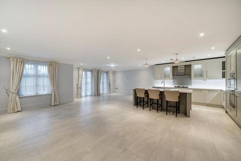 undefined, Kingswood,  Ascot,  SL5