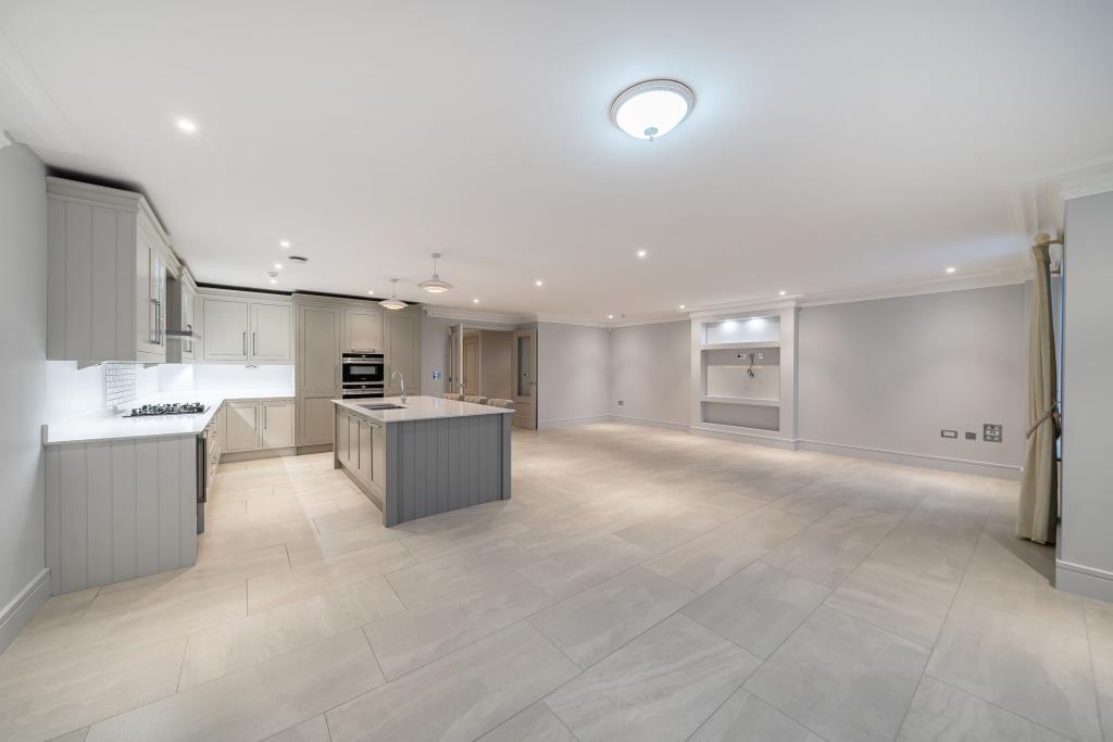 Kitchen/Living Area