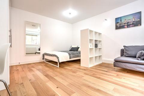undefined, 45 Tower Bridge Road, London, England, SE1