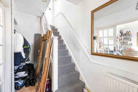 3 bedroom end of terrace house for sale, Charlton Road, Edmonton