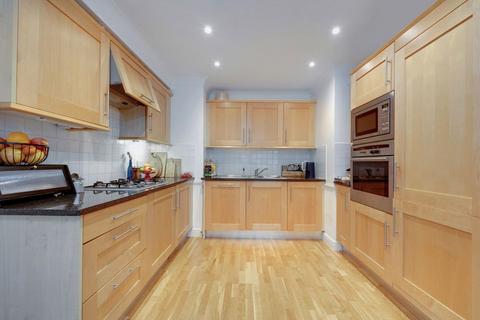 1 bedroom flat for sale, Ferry Lane, Brentford TW8