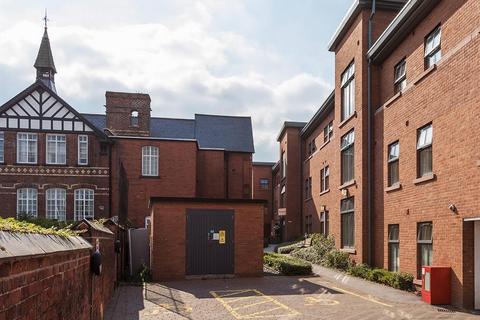 1 bedroom in a flat share to rent, Victoria Road, Chester CH2