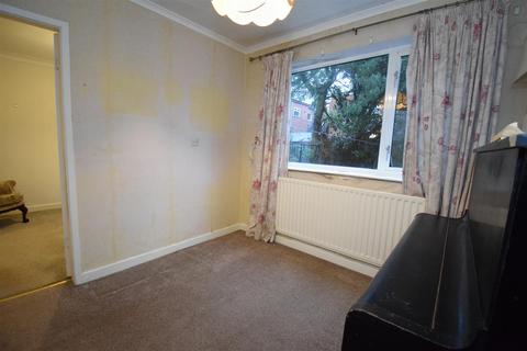 3 bedroom semi-detached house for sale, Avondale Gardens, West Boldon, East Boldon