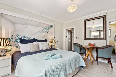 Studio for sale, Fulham Road, London, SW10