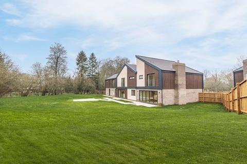 undefined, A Five Bedroom New Homes with Premium Finish Throughout in Saham Toney
