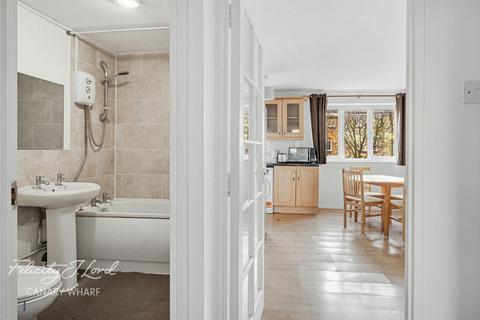 2 bedroom flat for sale, Ferguson Wharf, Westferry Road, London E14