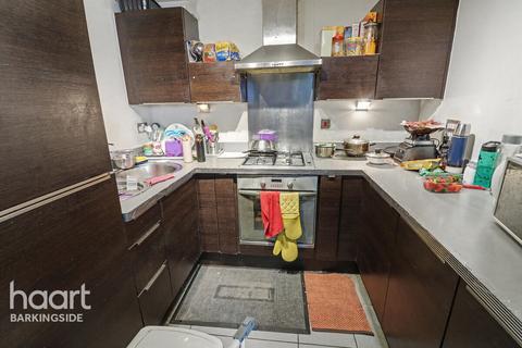 2 bedroom apartment for sale, 5-7 Parham Drive, Gants Hill