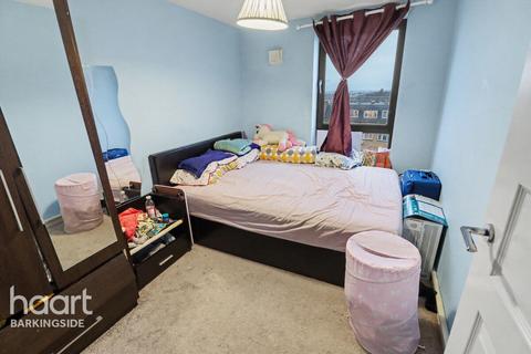 2 bedroom apartment for sale, 5-7 Parham Drive, Gants Hill