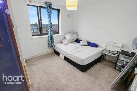 2 bedroom apartment for sale, 5-7 Parham Drive, Gants Hill