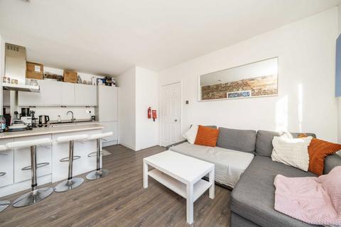 3 bedroom flat for sale, Ashdown Walk, London E14