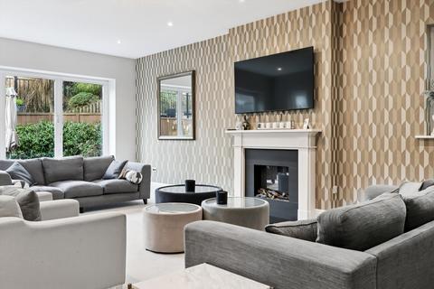 4 bedroom detached house for sale, Ruxley Crescent, Claygate, Esher, Surrey KT10