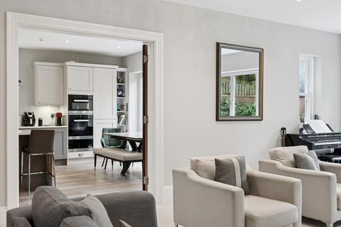 4 bedroom detached house for sale, Ruxley Crescent, Claygate, Esher, Surrey KT10