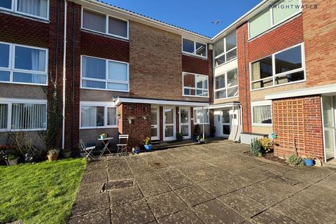 2 bedroom maisonette for sale, Montagu Road, Highcliffe, BH23