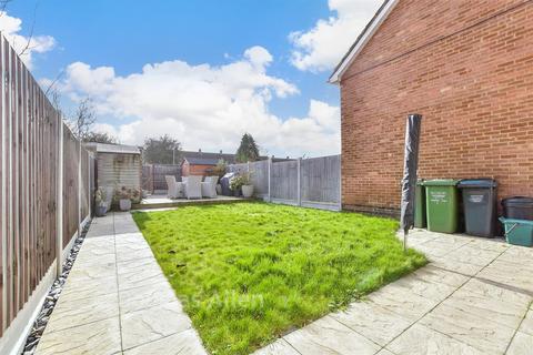3 bedroom terraced house for sale, Long Riding, Basildon, Essex