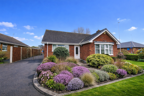 Bungalow - Helmsdale Road, South Shore FY4