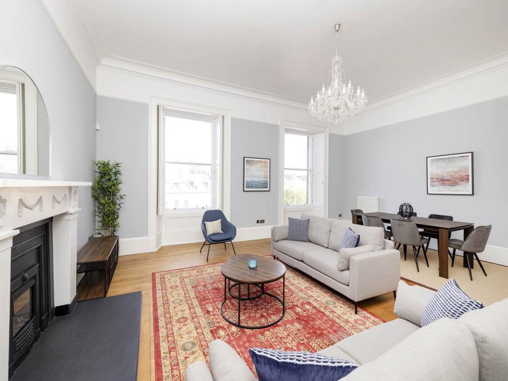 Atholl Crescent 21-2