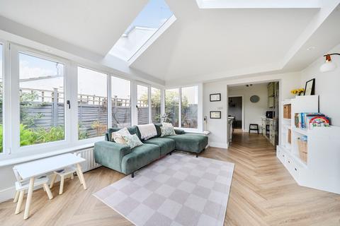 4 bedroom semi-detached house for sale, Hilden Park Road, Hildenborough, TN11