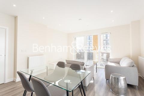 2 bedroom flat to rent, Forest Road, London E17