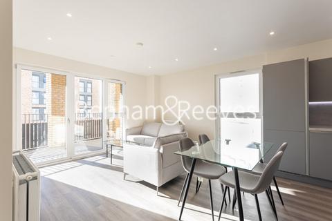 2 bedroom flat to rent, Forest Road, London E17
