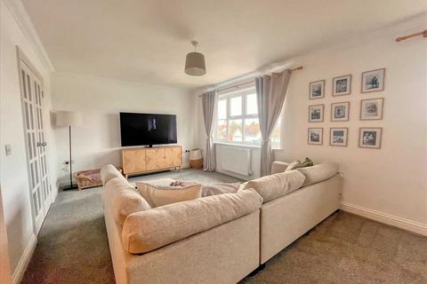 2 bedroom apartment for sale, Frinton Road, Kirby Cross CO13