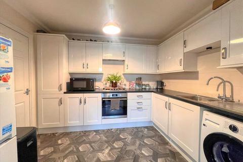 2 bedroom apartment for sale, Frinton Road, Kirby Cross CO13
