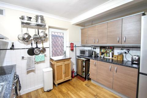 undefined, Glen Crescent, Woodford Green, IG8