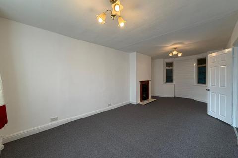 4 bedroom semi-detached house to rent, Buckingham Gardens, Edgware, HA8