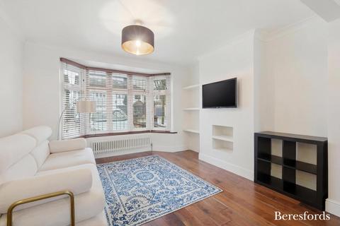 4 bedroom semi-detached house for sale, Wayside Avenue, Hornchurch, RM12