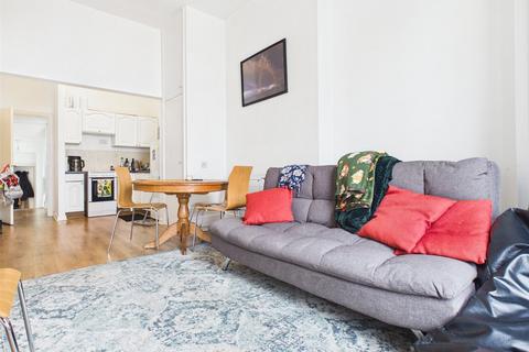 2 bedroom apartment to rent, Upper Rock Gardens, Kemptown, Brighton, East Sussex, BN2