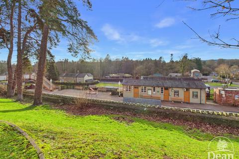 4 bedroom detached house for sale, Fairmoor Close, Lydney GL15
