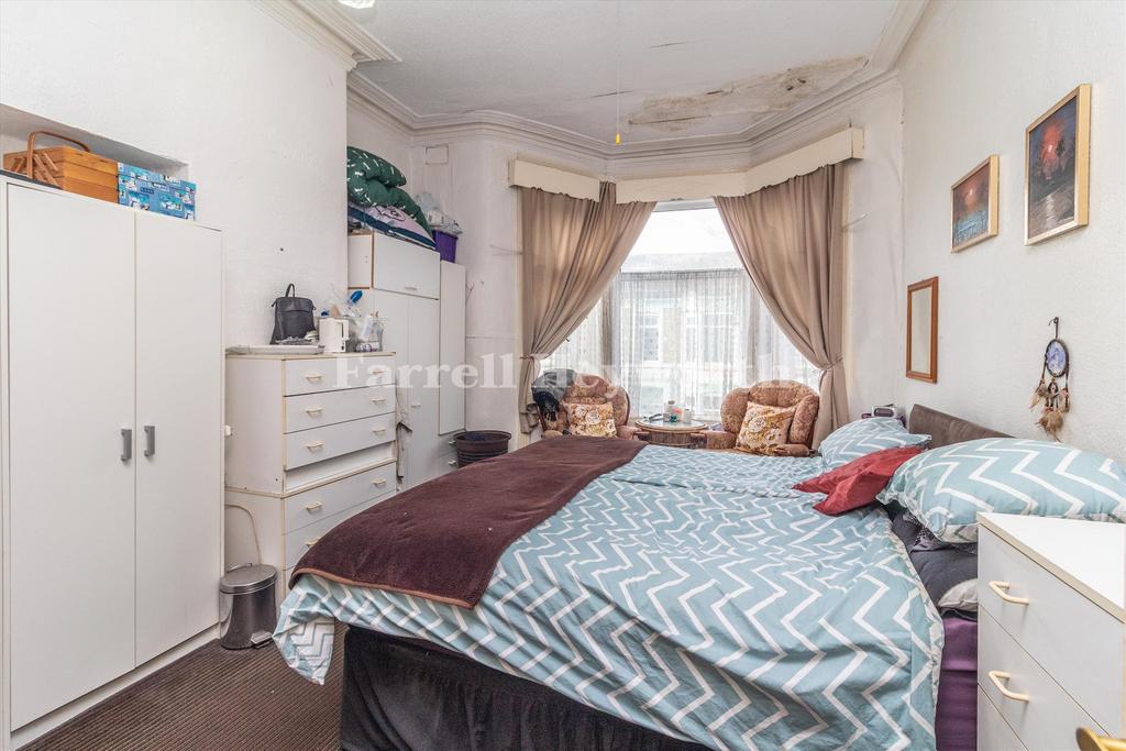 Front Double Bedroom