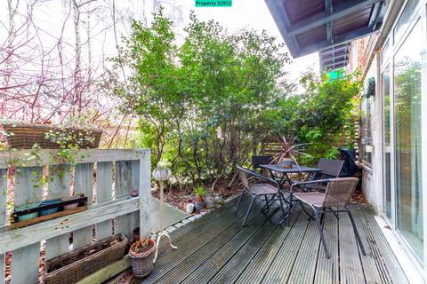 1 bedroom flat for sale, Maurer Court, John Harrison Way, London, SE10