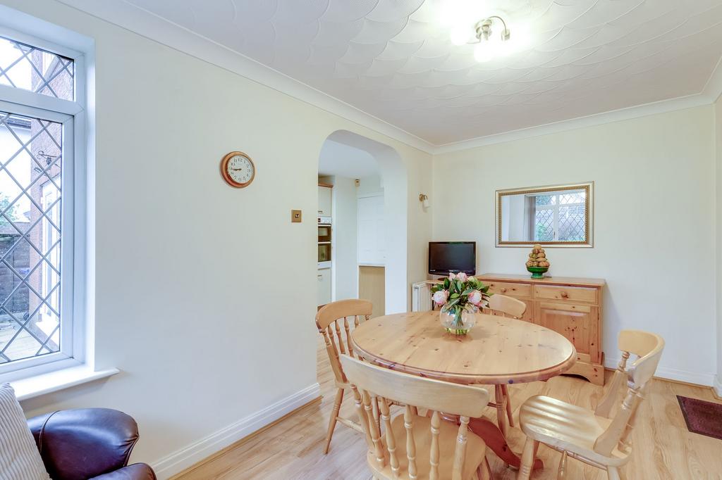 Sitting/Dining Room