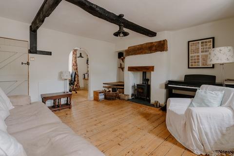 3 bedroom terraced house to rent, Chulmleigh Road, Morchard Bishop, EX17