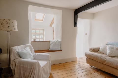 3 bedroom terraced house to rent, Chulmleigh Road, Morchard Bishop, EX17