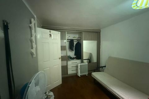 undefined, Waleys Close, Luton LU3