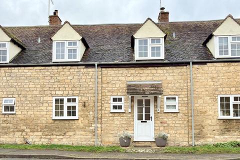 undefined, Tewkesbury GL20