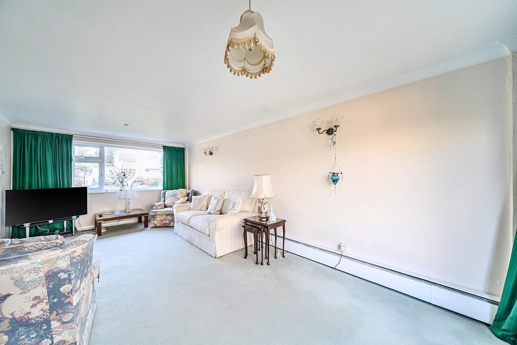 Sitting/Dining Room