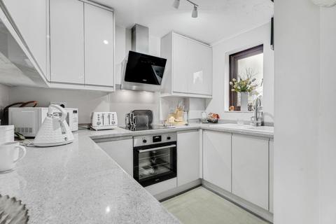3 bedroom semi-detached house for sale, Belsize Avenue, Milton Keynes MK6