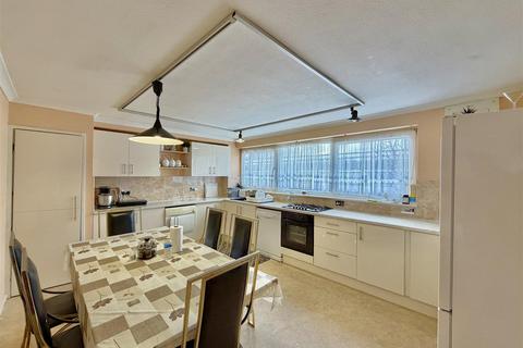 undefined, Wheatlands, Hounslow TW5