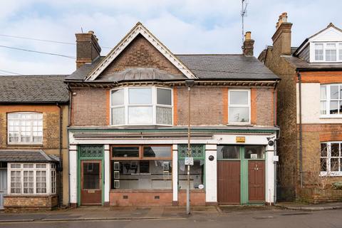 4 bedroom semi-detached house for sale, Gravel Path, Berkhamsted, Hertfordshire HP4