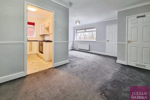 2 bedroom flat to rent, The Winnows, Denton, Greater Manchester, M34