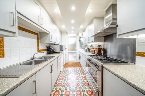 4 bedroom house for sale, Wheatlands, Hounslow TW5