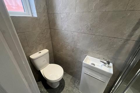 Property to rent, 7 Borthwick Road, Bournemouth, BH1