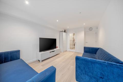 2 bedroom apartment for sale, Victoria Road, Ruislip