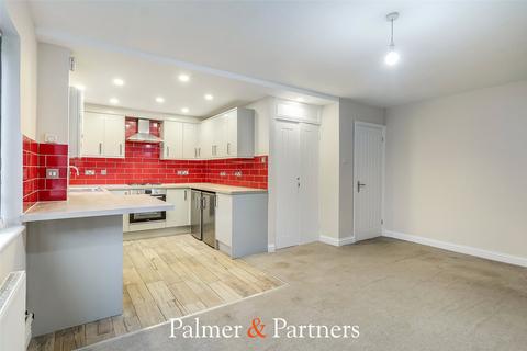 2 bedroom apartment for sale, Violet Close, Essex CM1
