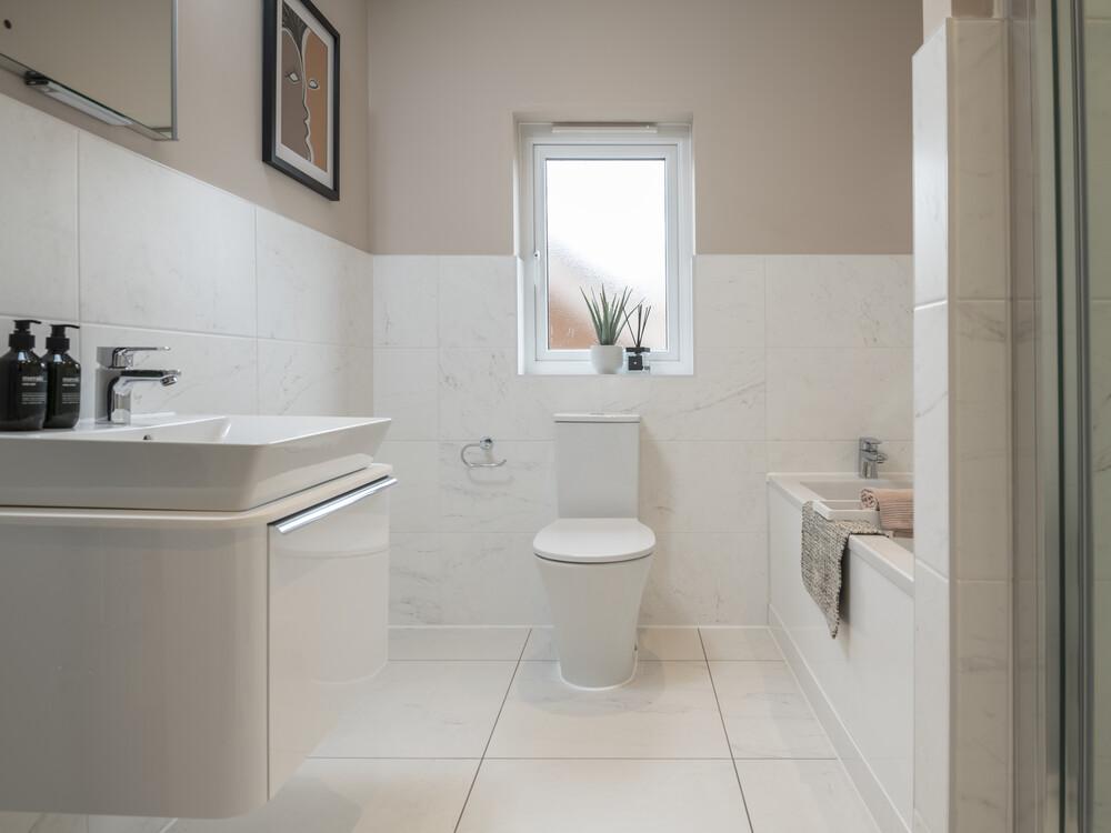 The Blenheim - Bathroom